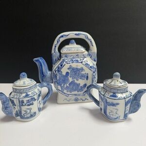 Vintage Chinese Blue and White Porcelain Tea Set of 3 Teapots